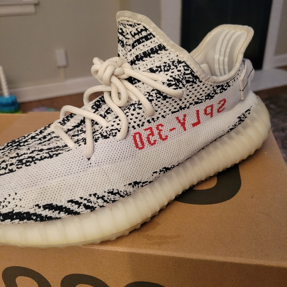 Yeezy Boost 350 V2 Zeebra 10.5